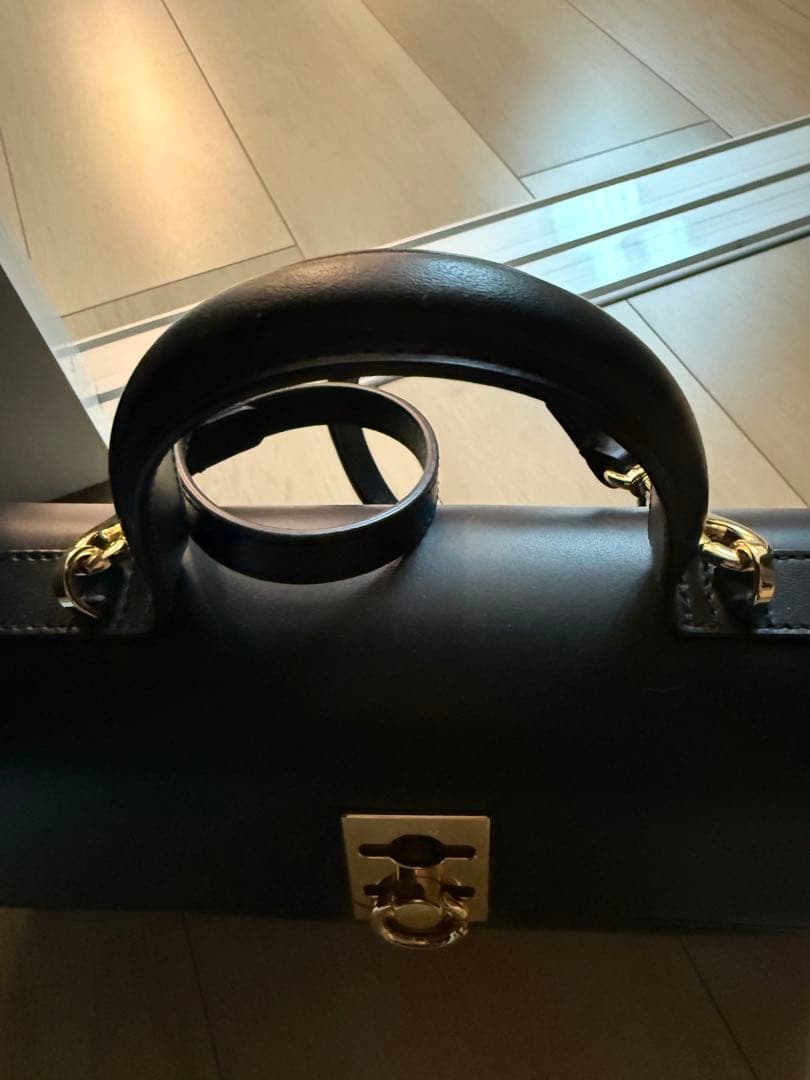 CAFUNÉ 黒 ハンドバッグ 専用収納袋付き