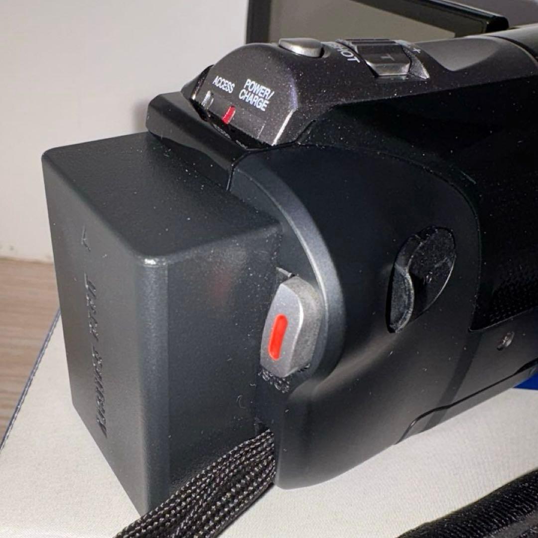 JVC ハンディビデオカメラ GZ-HM177-B 美品