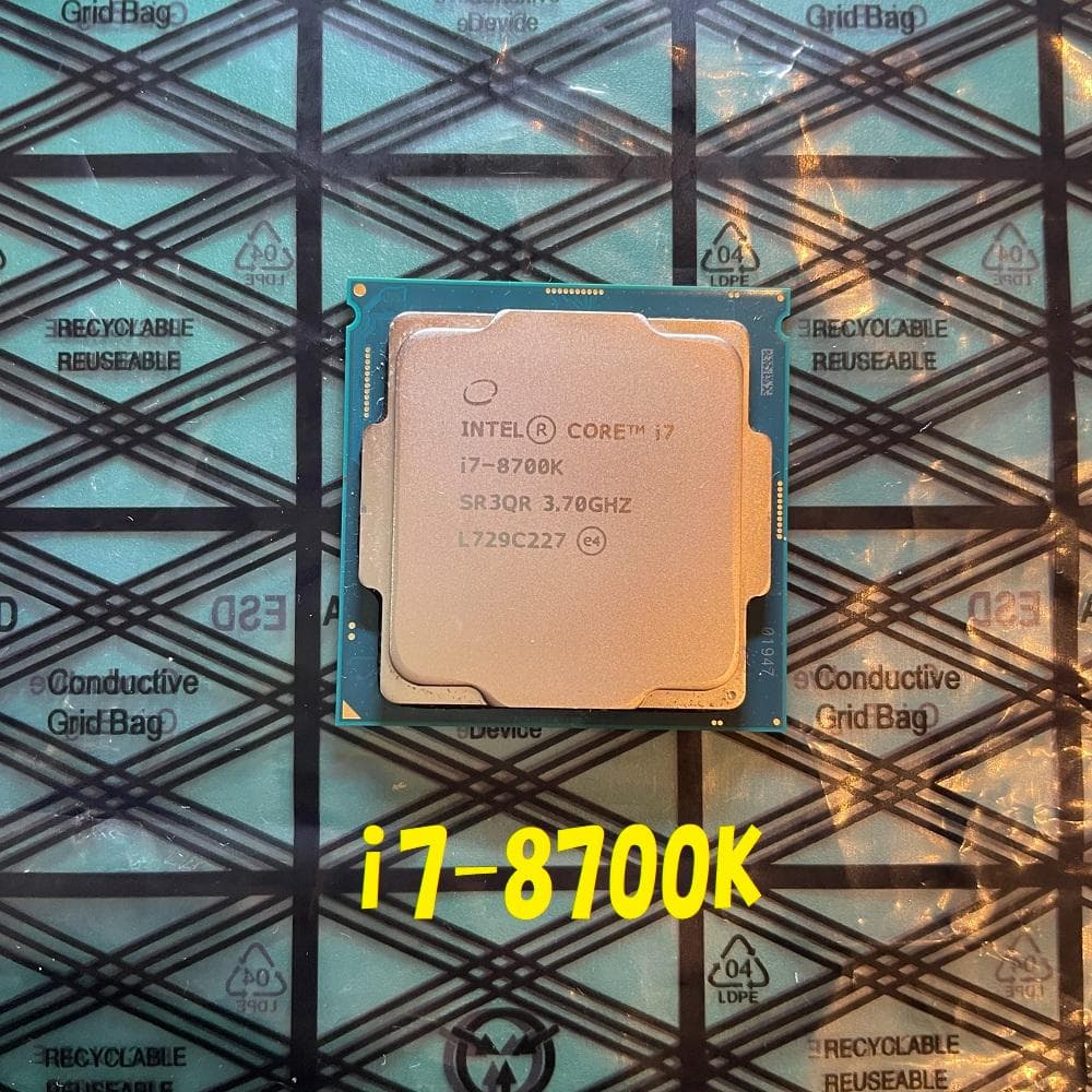 CPU Intel Core i7-8700K,Core i5-8400