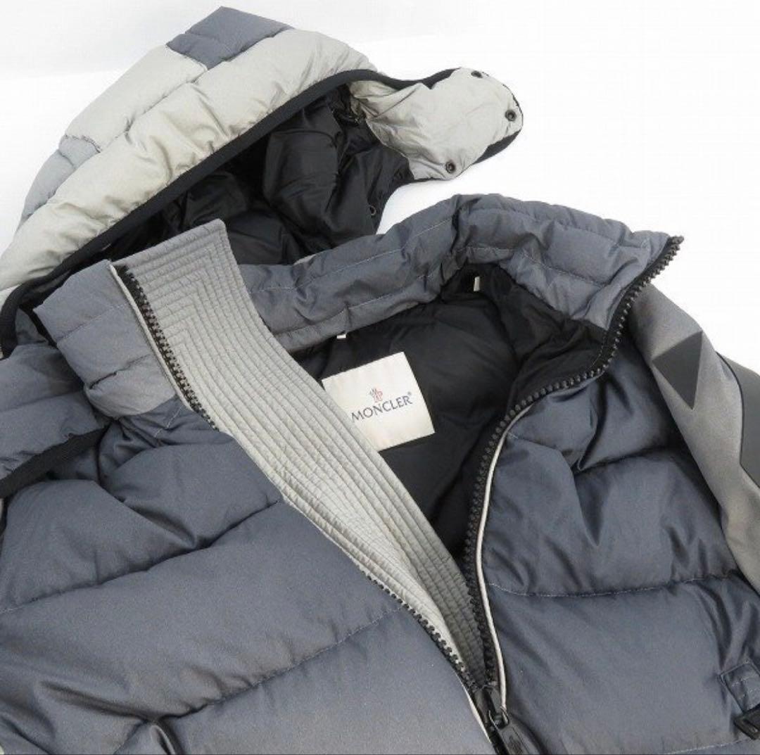 モンクレール オフホワイト グレー 2 ダウンジャケット