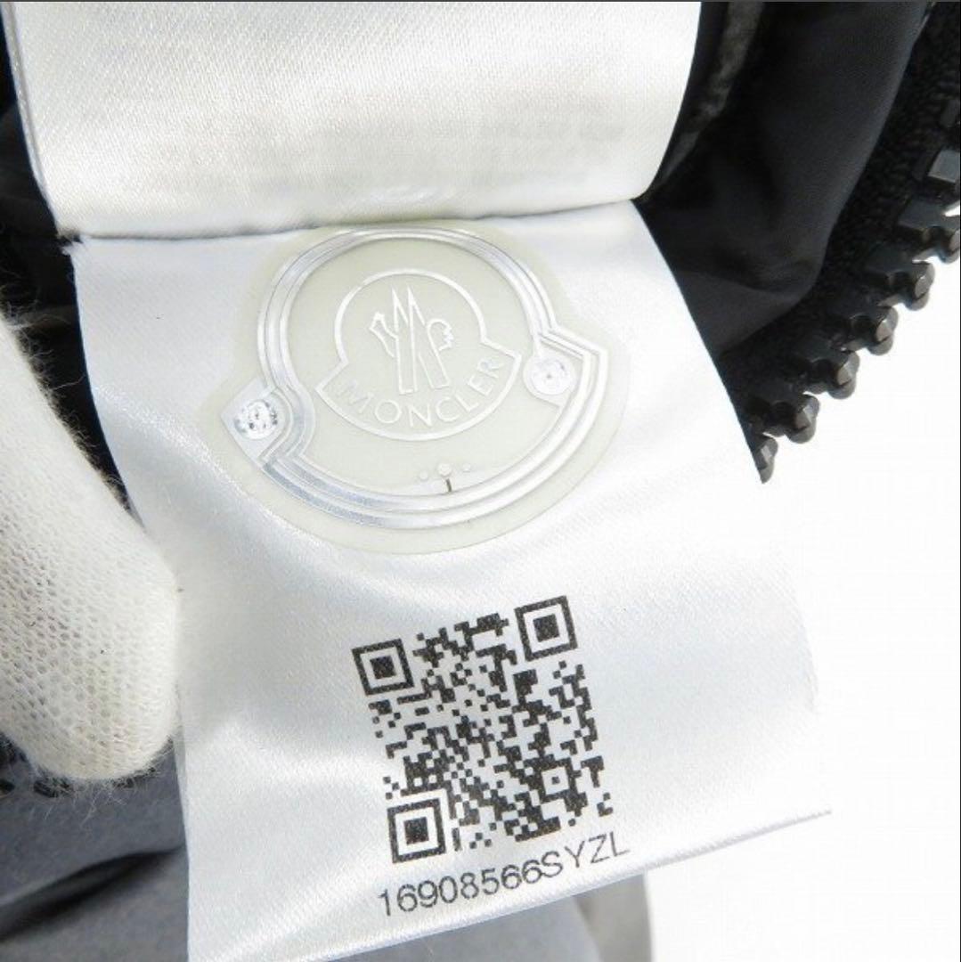 モンクレール オフホワイト グレー 2 ダウンジャケット