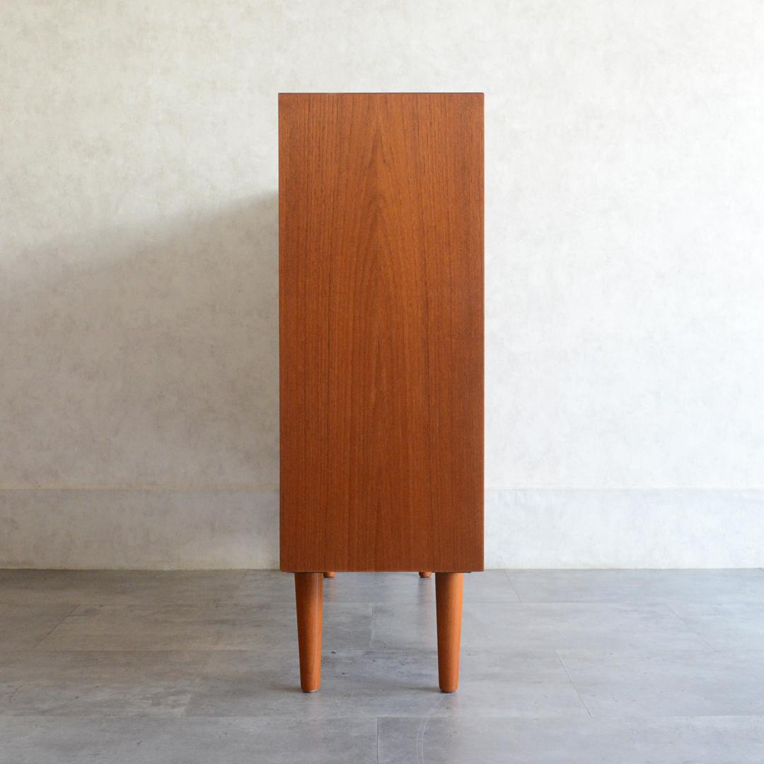 デンマーク 北欧ヴィンテージ チーク シェルフ 木扉引戸 北欧家具 キャビネット