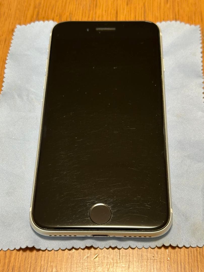 iPhone SE2 シルバー 64GB