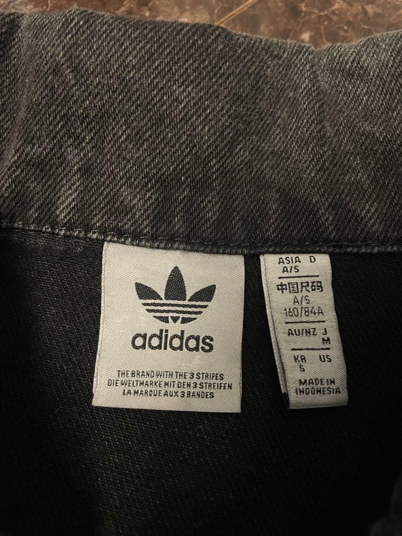 アディダス　モントリオール トラックトップ　ブラックデニムジャケット
