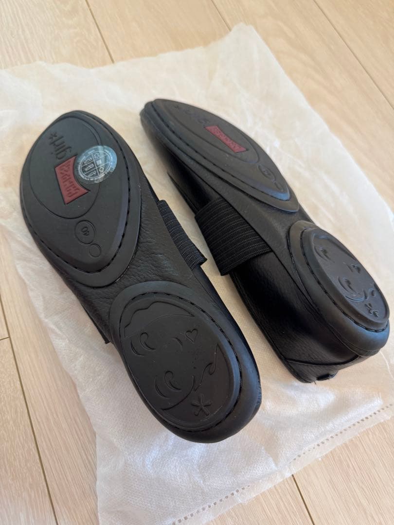 CAMPER ブラック フラットシューズ