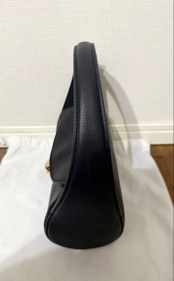 【未使用】CAFUNE カフネ ドロップダッフル　ハンドバッグ ブラック レザー