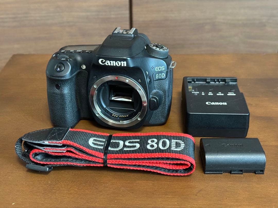 Canon EOS 80D ボディ