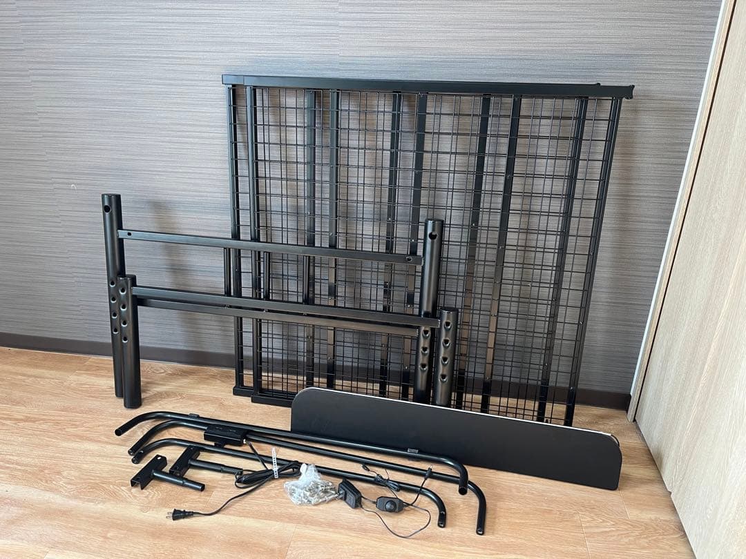 【おしゃれ&機能的】LOWYA シングルベッドフレーム ブラック