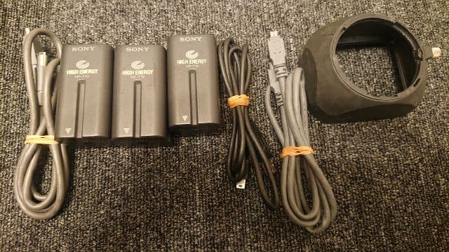 SONY DCR-VX1000 デジタルハンディカム 本体＋付属品