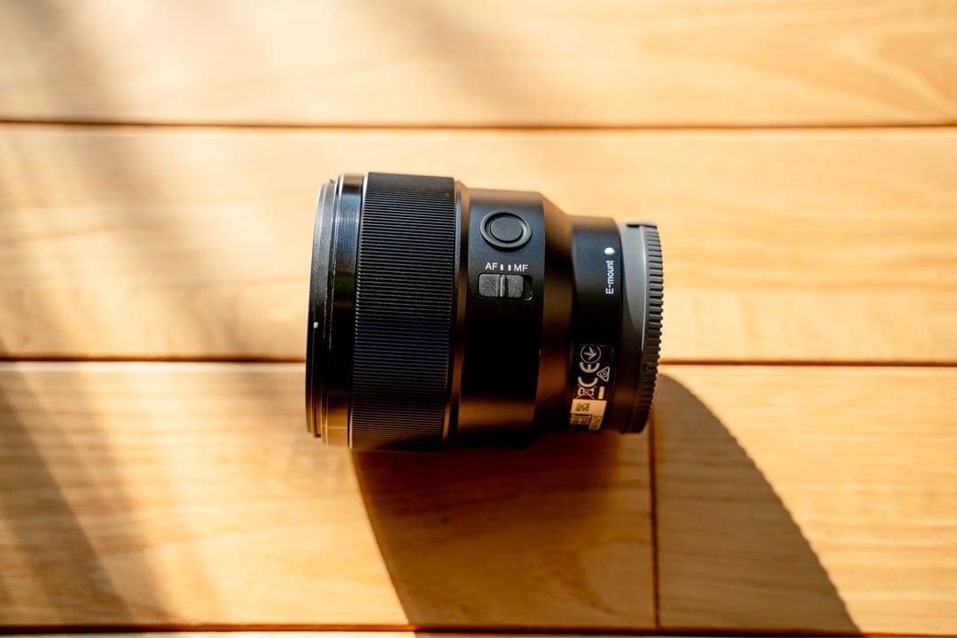 SONY FE 85mm F1.8 レンズ SEL85F18