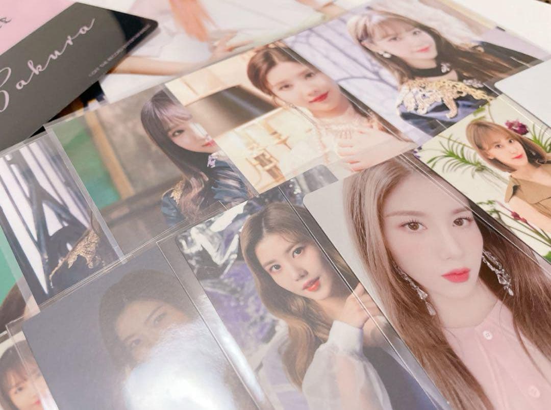 IZ*ONE iveルセラ　宮脇咲良　チェウォン　トレカ　グッズ　ウンビ