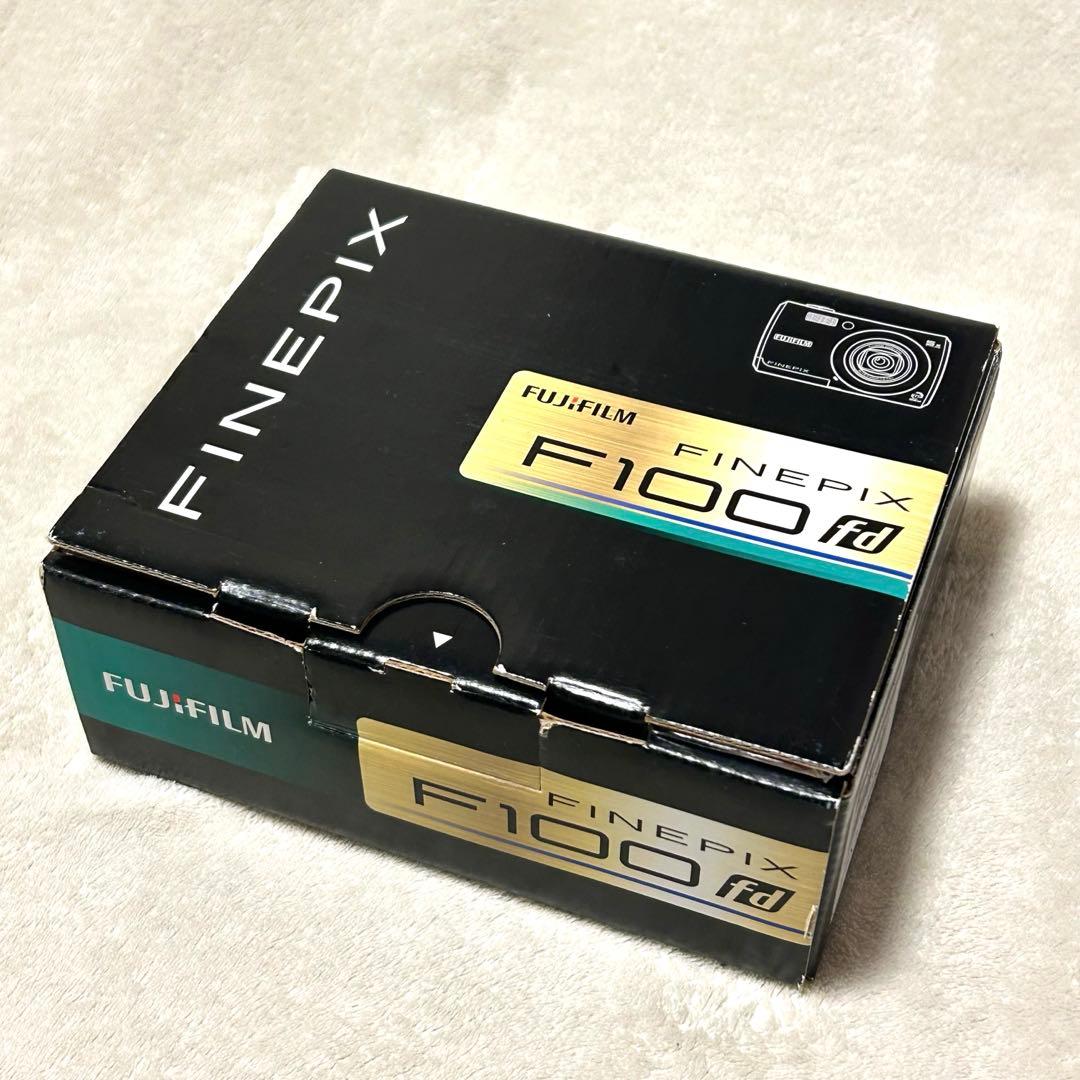【極美品 動作確認済】FUJIFILM FinePix F100fd ブラック