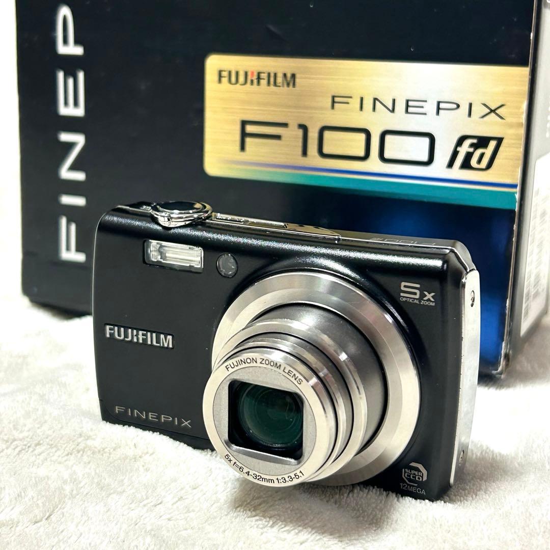 【極美品 動作確認済】FUJIFILM FinePix F100fd ブラック