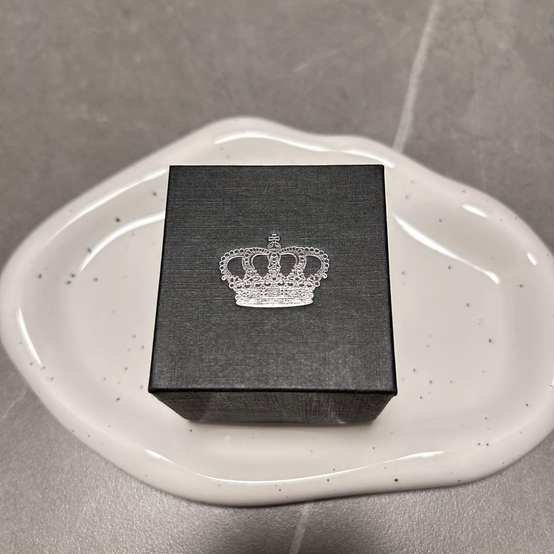 ジャスティンデイビス　クラウン両耳ピアス