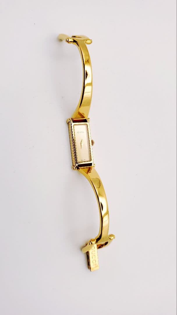 B*W様 【稼働品】　グッチ　GUCCI 1500 。ゴールド クォーツ