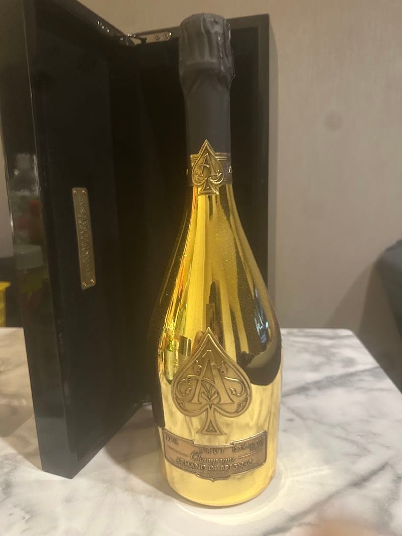 箱付きアルマンドゴールド