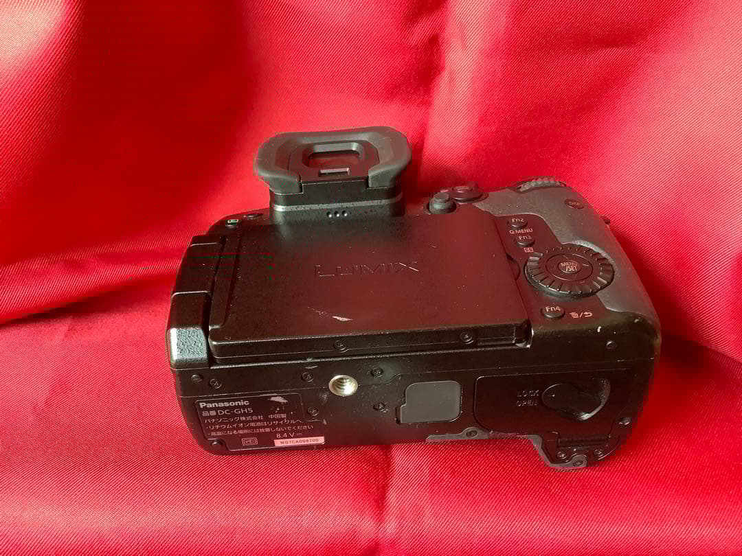 LUMIX GH5 デジタル一眼レフカメラ 本体