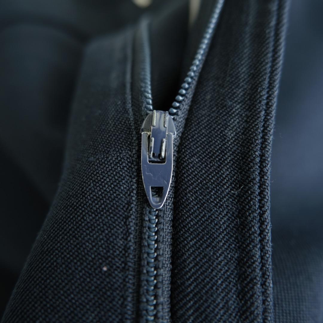 パンツ Levi's 90s ACTION SLACKS Dark Navy.