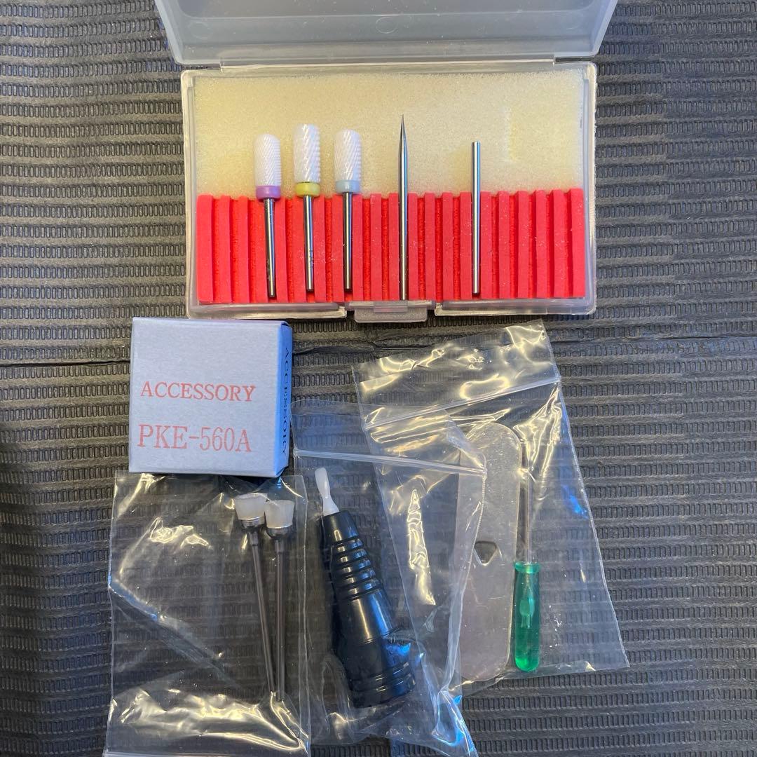 美品★ ウラワ　プロ用ネイルマシン　G3 ホワイト　ビットセット付き