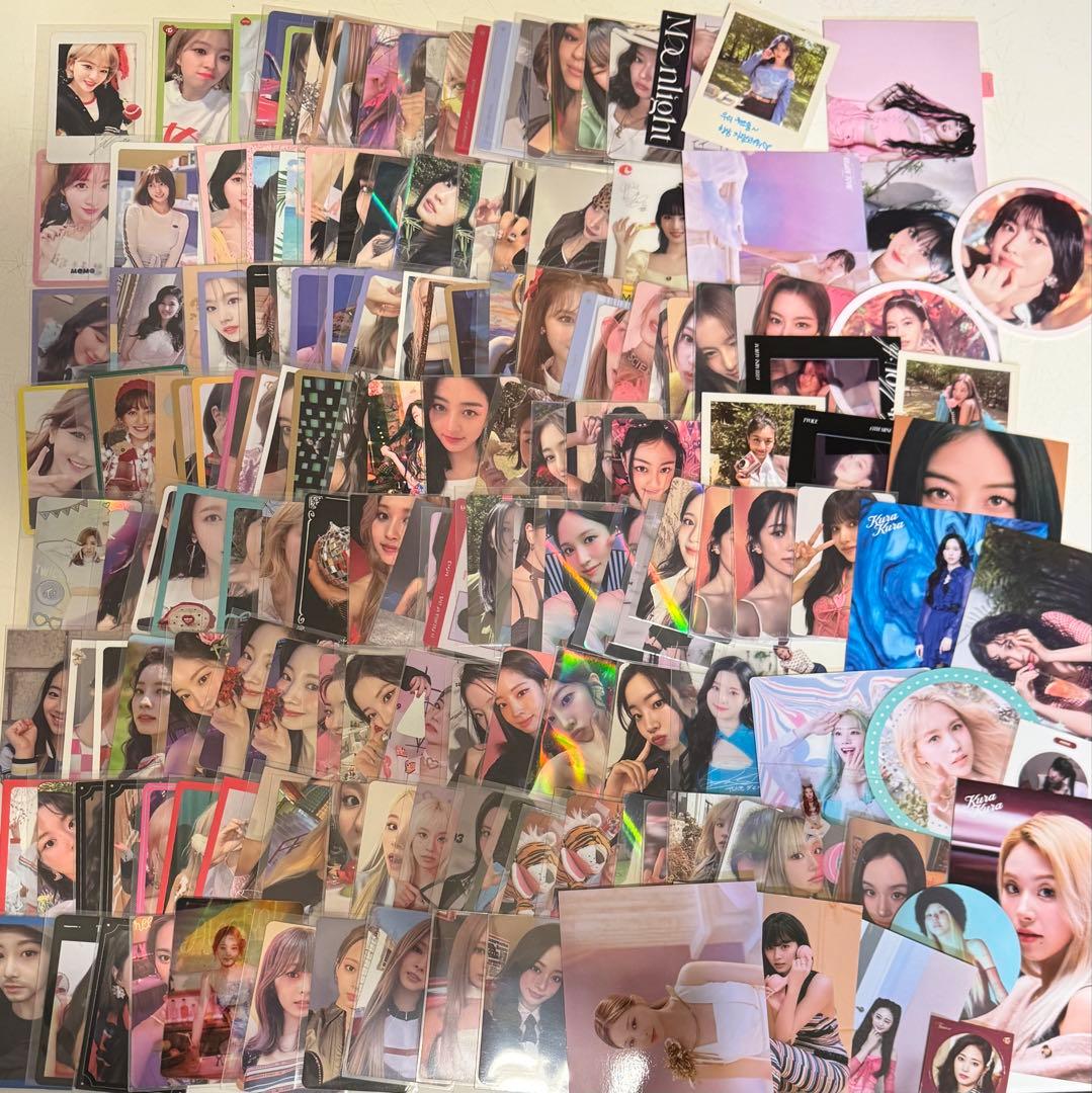 【最終値下げ】TWICE 100枚以上トレカ&その他特典セット