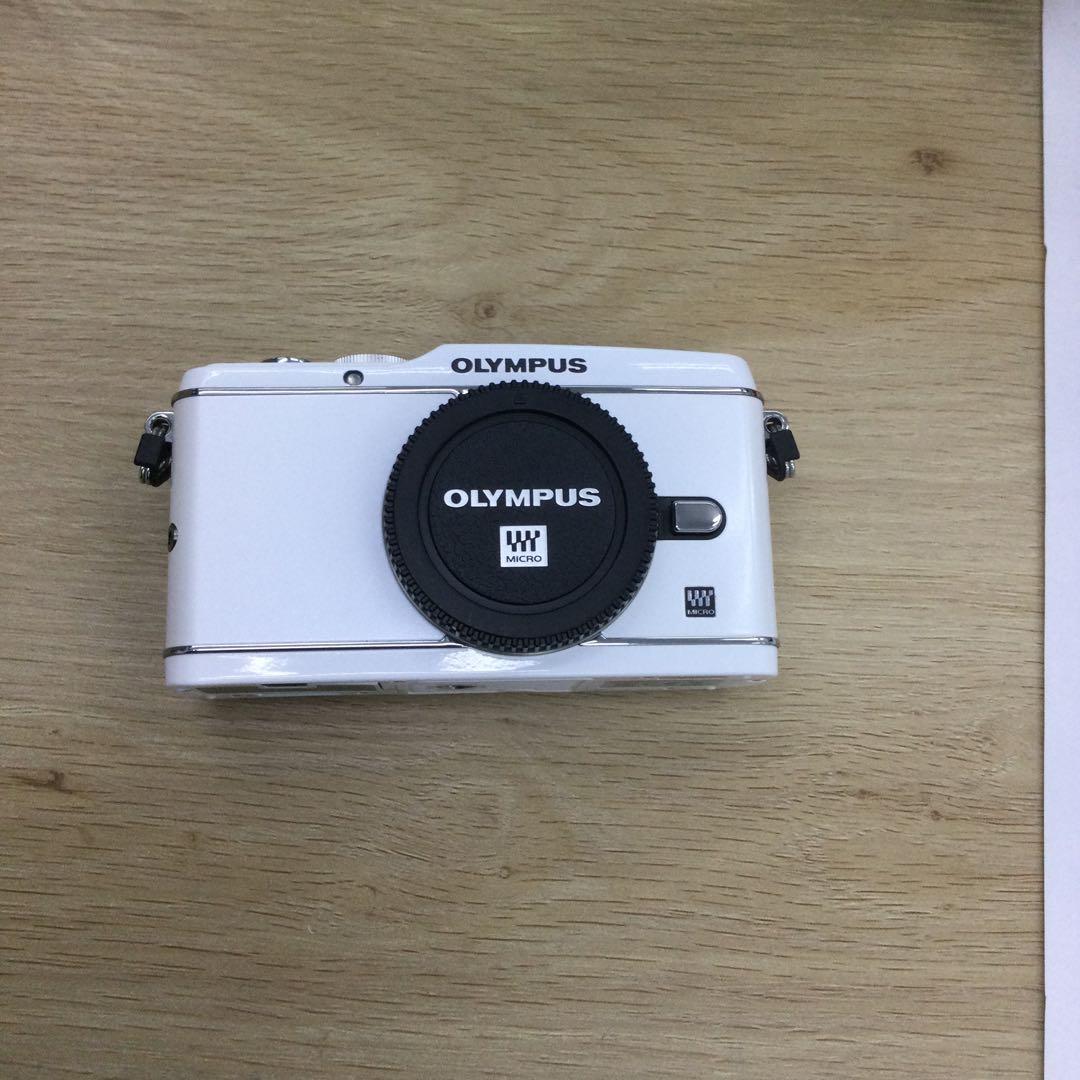 130/オリンパス　PEN E–P3 本体　ホワイト