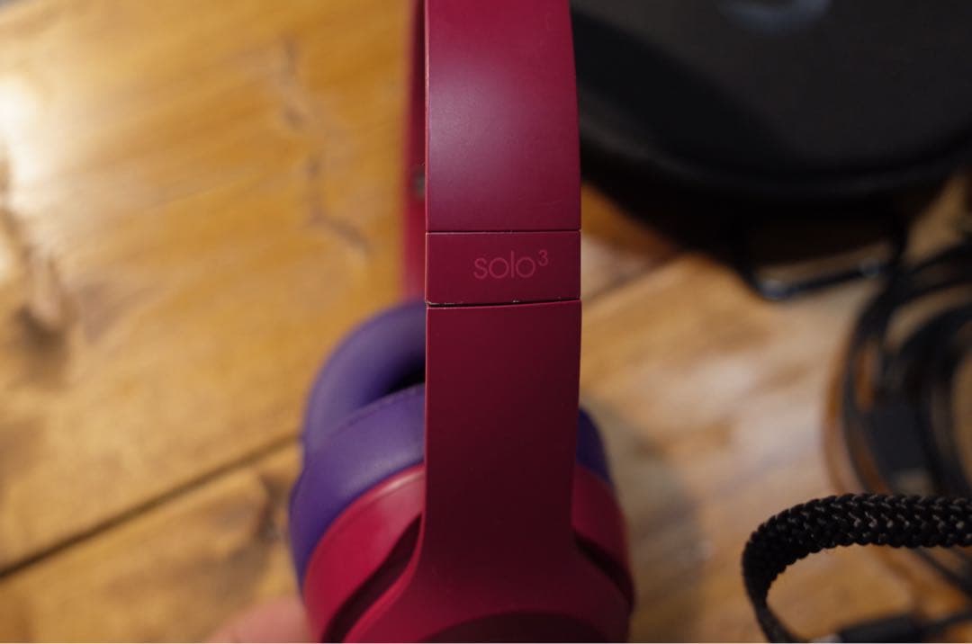 ヘッドホン Beats Solo3 Wireless Brick Red