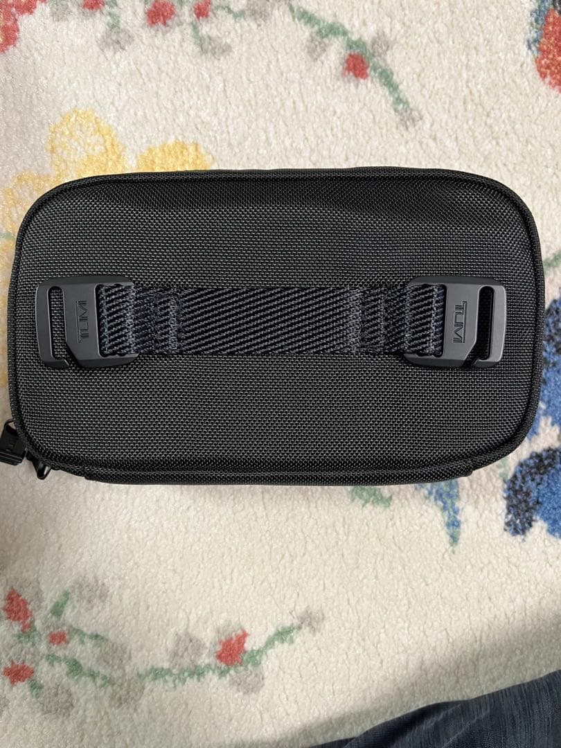 いっちー TUMI ポーチ TUMI+ ジップ・アラウンド・ケース