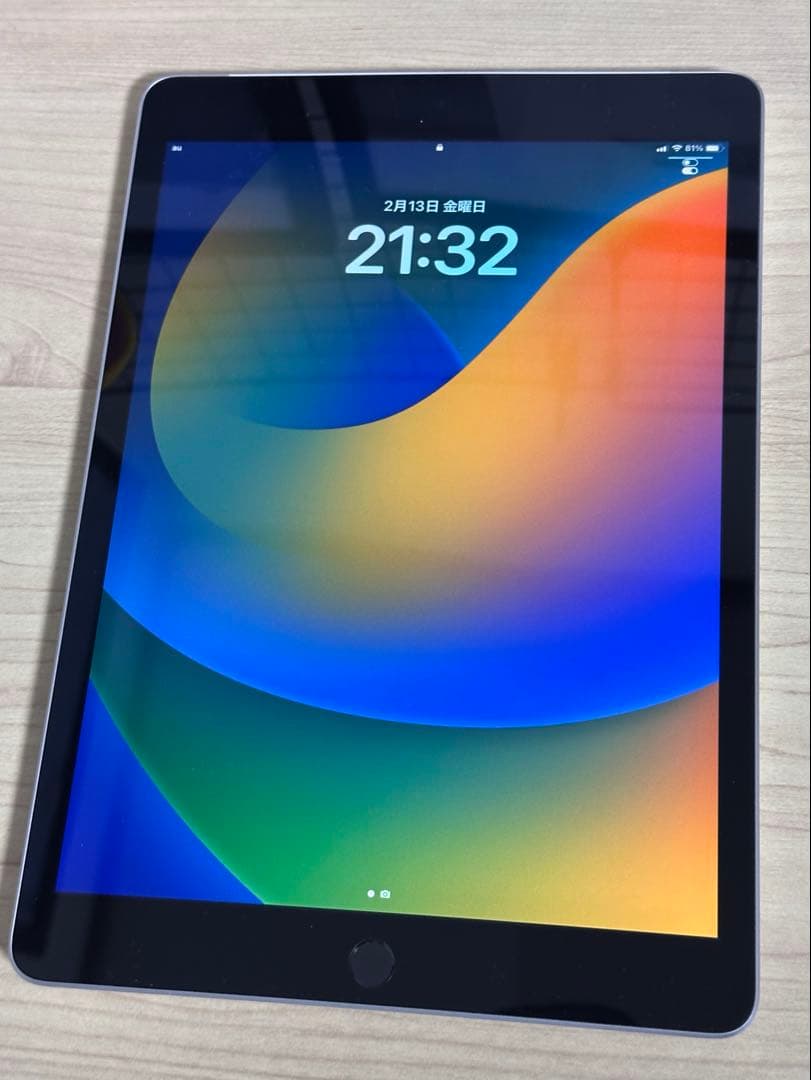 iPad 第9世代 cellularモデル シルバー 64GB 【美品】
