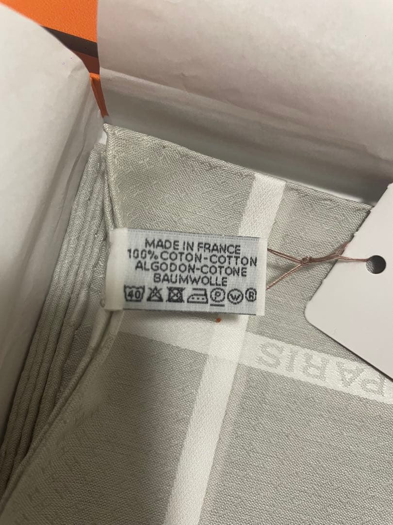 【新品未使用】HERMÈS ハンカチ エルメス ジャガードH 箱付き