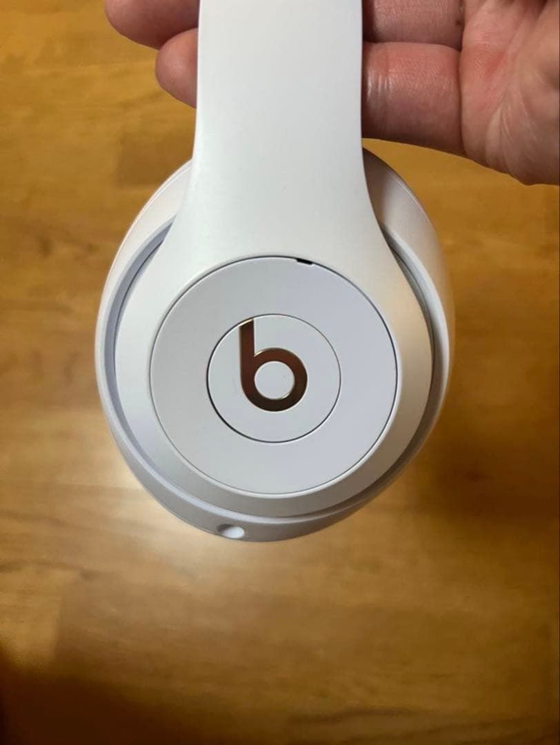 【生産終了品】箱ありBeats Studio3 Wireless ホワイト
