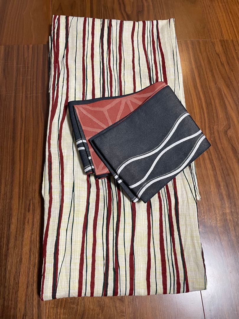 utatane 綿麻 先染めベージュ レトロ赤のよろけ縞　浴衣と帯セット