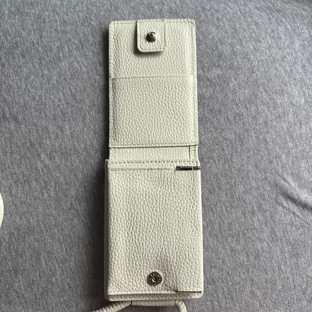 アイボリー レザー風 iPhoneケース ストラップ付き　iPhone15