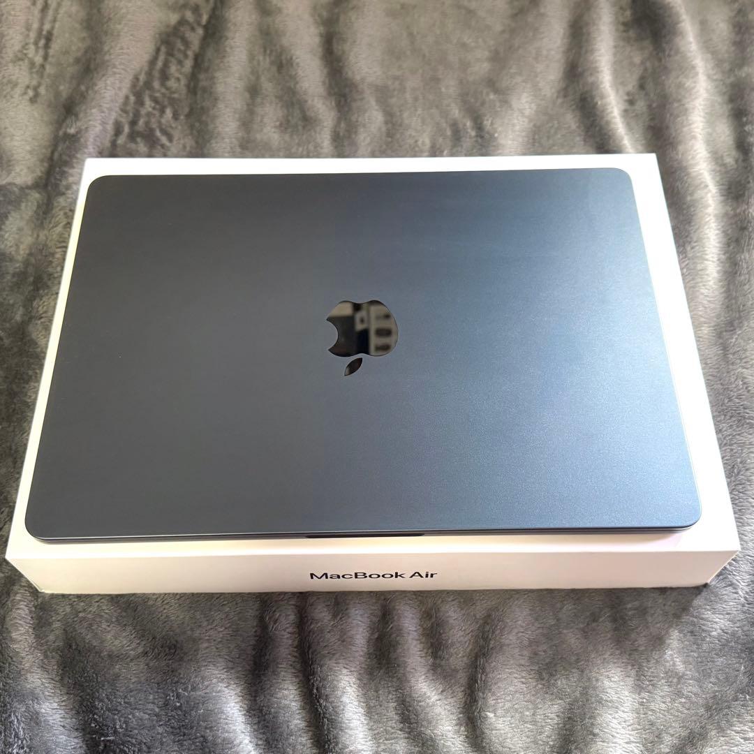 MacBook Air M2 256GB ミッドナイト