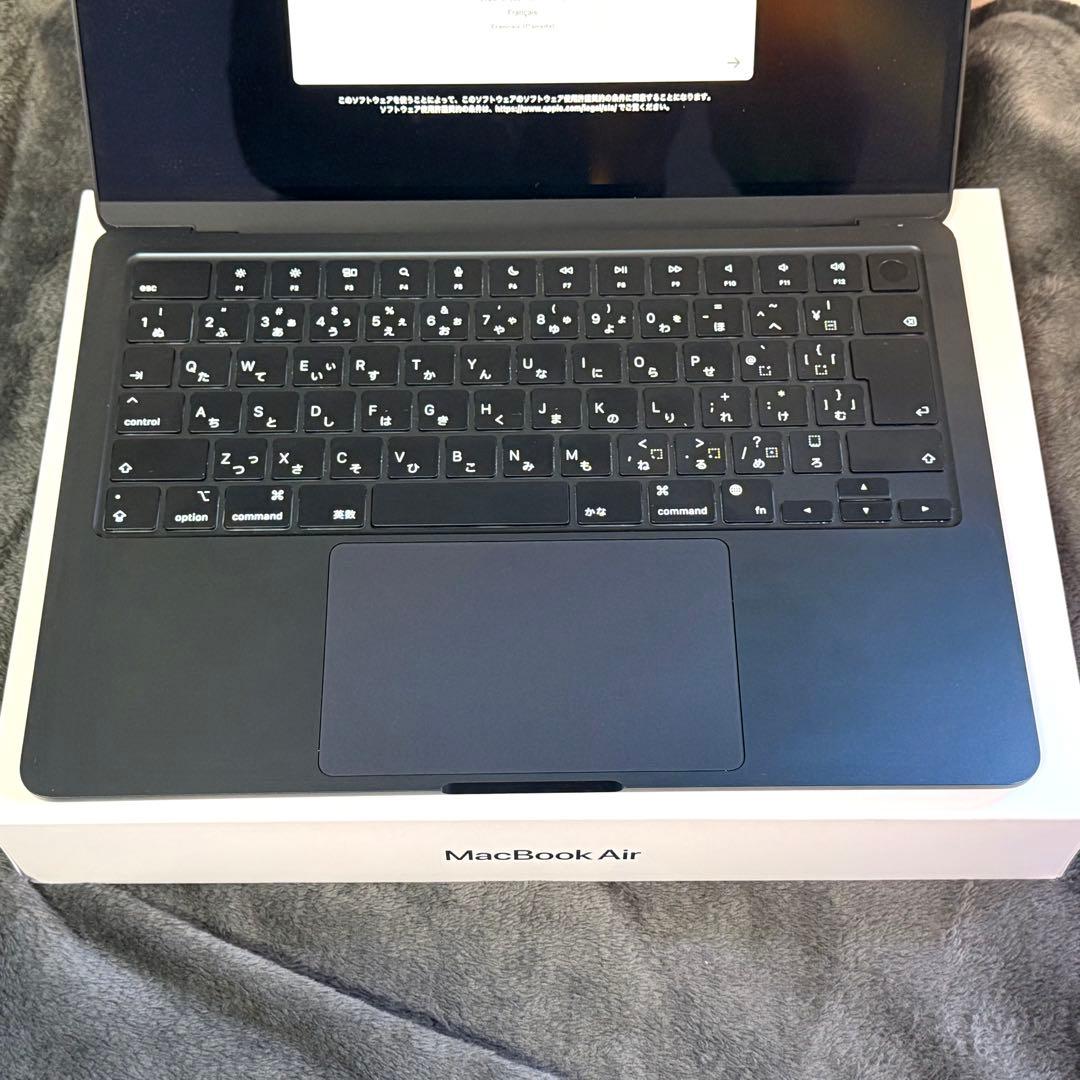 MacBook Air M2 256GB ミッドナイト