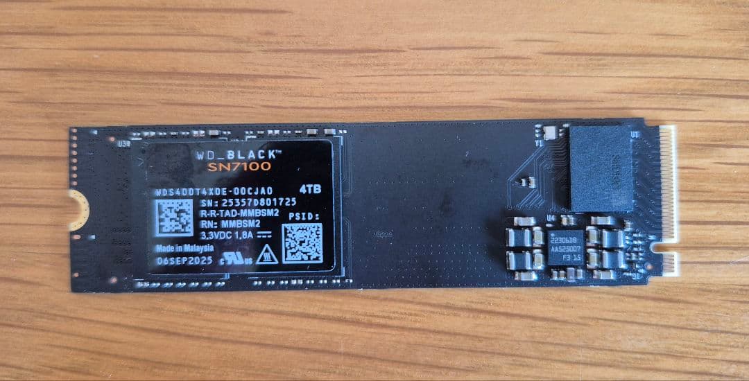 WD_BLACK SN7100 4TB NVMe SSD 健康状態100%