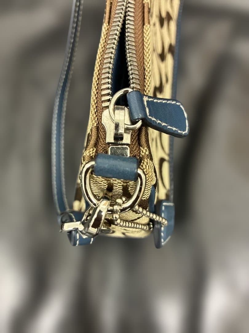 【希少カラー】coach ショルダーバッグ アクセサリーポーチ 青 ブルー