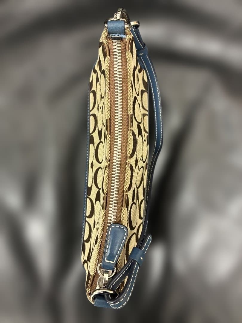 【希少カラー】coach ショルダーバッグ アクセサリーポーチ 青 ブルー