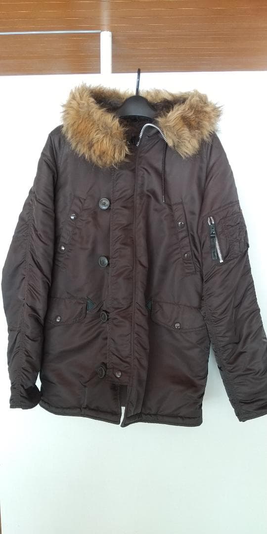 MZ　ALPHA INDUSTRIES N3B Mサイズ　希少ブラウンです