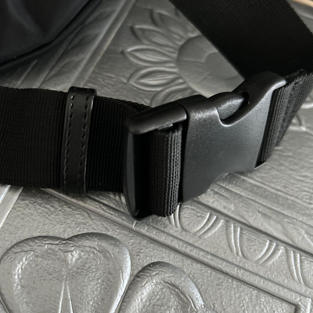 マリークワント ボディバッグ ウエストバッグ デイジー ブラック