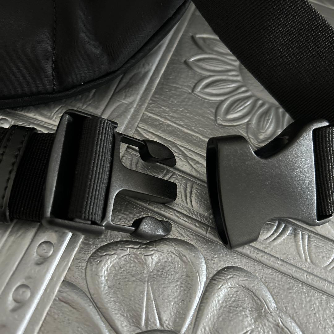 マリークワント ボディバッグ ウエストバッグ デイジー ブラック