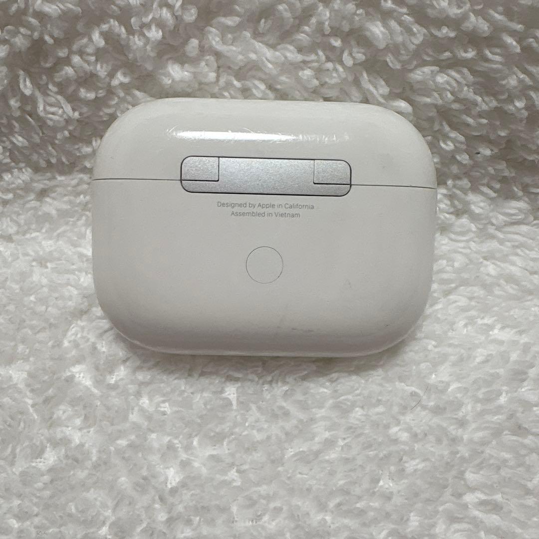 AirPodsホワイト　充電ケースのみ