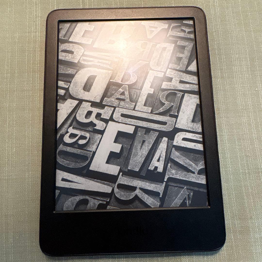 【広告なし・純正カバー付き】Kindle (16GB) 電子書籍リーダー