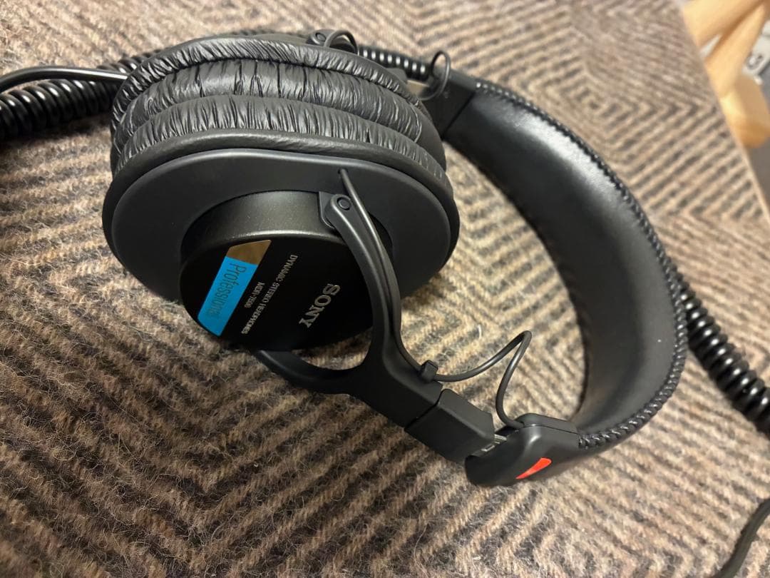SONY ( ソニー ) / MDR-7506 定番スタジオモニターヘッドホン