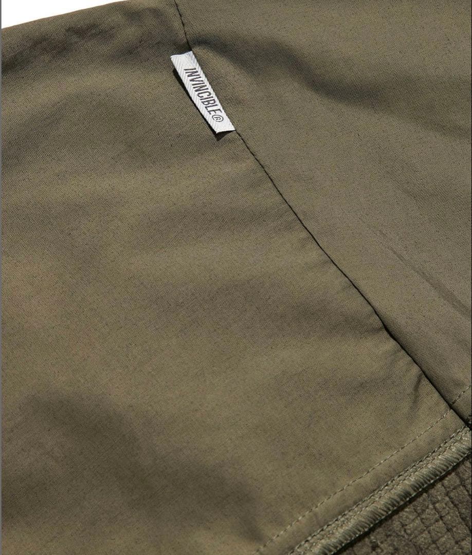 は*と様 INVINCIBLE x THE NORTH FACE CREWNEC