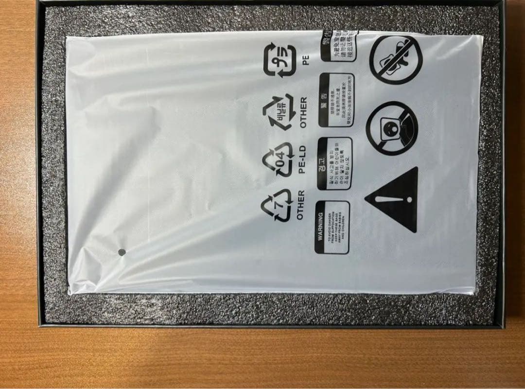 Y*a様 Intehill モバイルモニター 有機EL