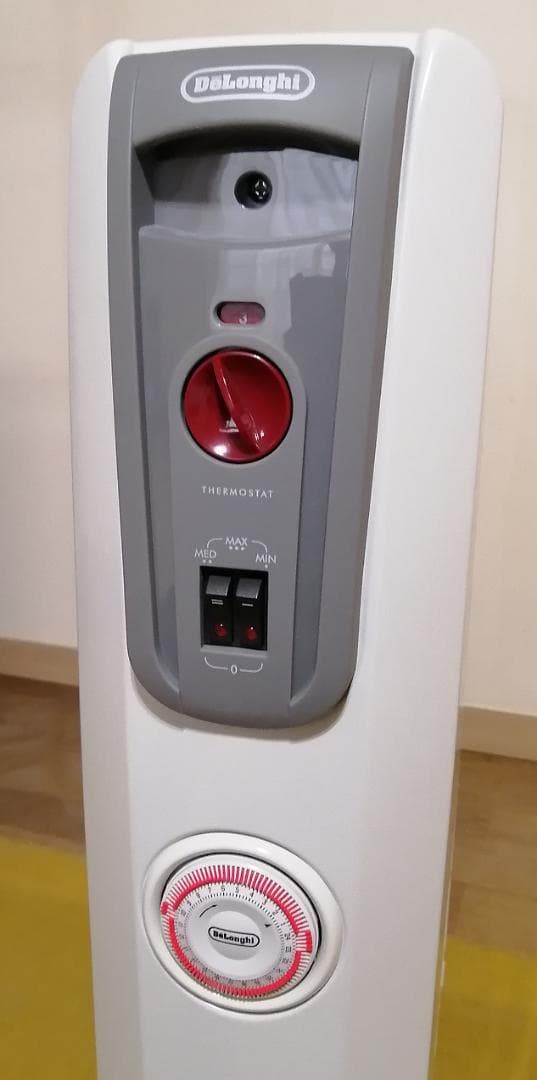 デロンギ・オイルヒーター(H770812EFS)