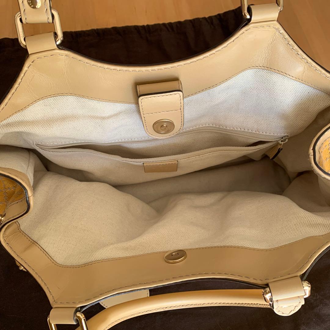 GUCCI イエロー キャンバスバッグ