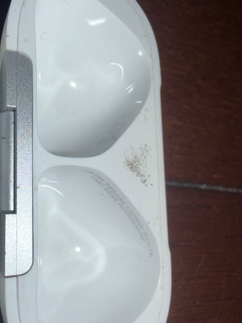 イヤホン AirPods 4