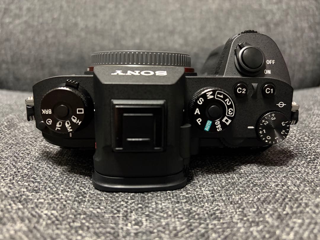 ソニー Sony α9（ILCE-9) ミラーレスカメラ SDカード付き
