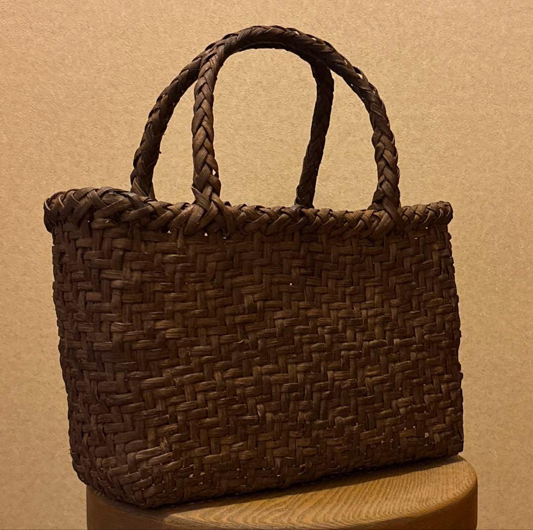 山ぶどうカゴ　山葡萄